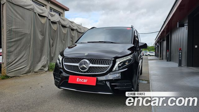 Mercedes-Benz V-Class V300 CDI W447 2023 — фото 3