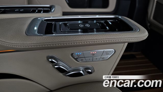 Mercedes-Benz V-Class V300 CDI W447 2023 — фото 17