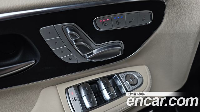 Mercedes-Benz V-Class V300 CDI W447 2023 — фото 29
