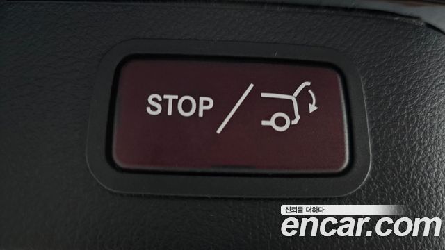 Mercedes-Benz V-Class V300 CDI W447 2023 — фото 30