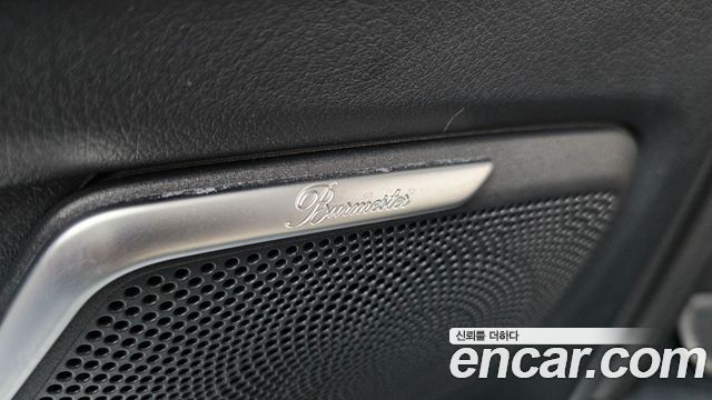 Mercedes-Benz V-Class V300 CDI W447 2023 — фото 35