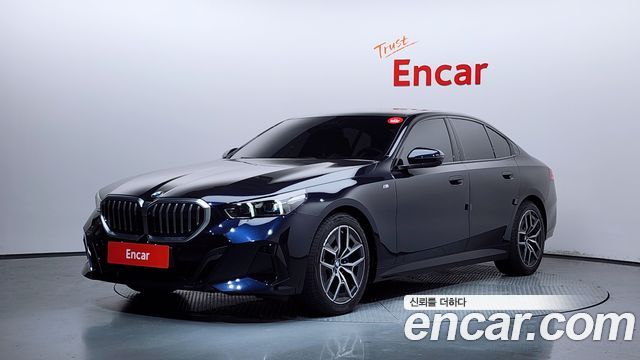 BMW 5 Series (G60) 520i M Sport 2025 — фото 1