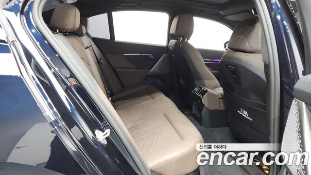 BMW 5 Series (G60) 520i M Sport 2025 — фото 11