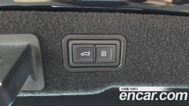 Audi A8 (D5) 50 TDI Quattro LWB 2021 — фото 35