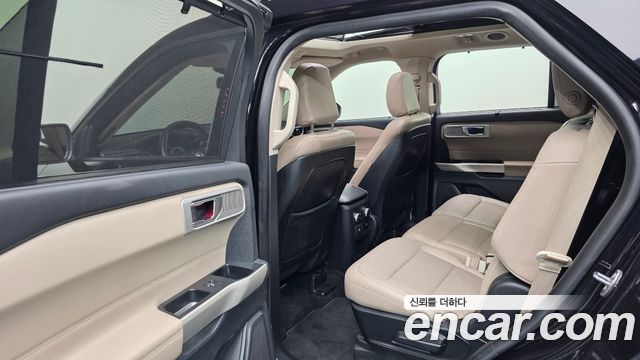Ford Explorer (VI) 2.3 LimIted 4WD 2020 — фото 16