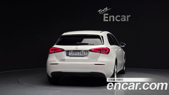 Mercedes-Benz A-Class (W177) A220 Hatchback 2019 — фото 4