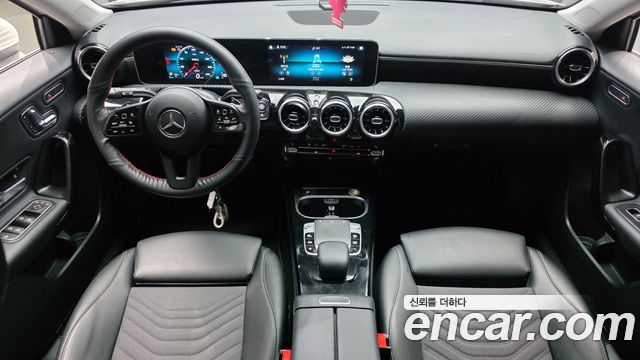 Mercedes-Benz A-Class (W177) A220 Hatchback 2019 — фото 7