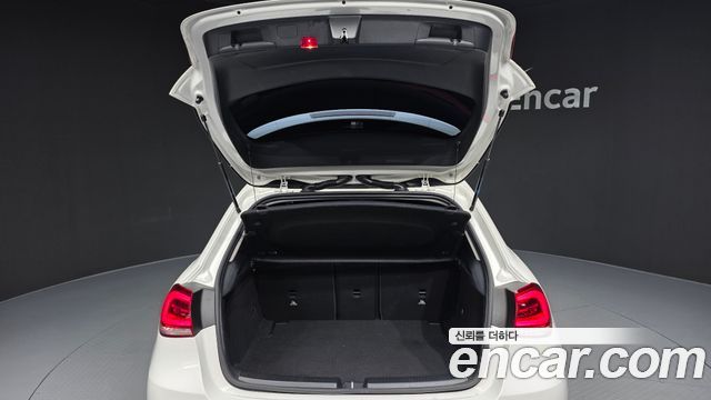 Mercedes-Benz A-Class (W177) A220 Hatchback 2019 — фото 20