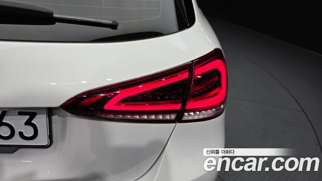 Mercedes-Benz A-Class (W177) A220 Hatchback 2019 — фото 23