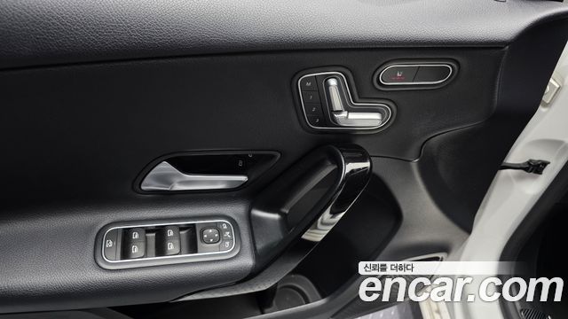 Mercedes-Benz A-Class (W177) A220 Hatchback 2019 — фото 30