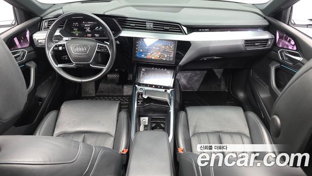 Audi e-tron 55 Quattro Sportback 2022 — фото 7