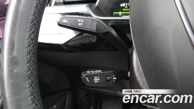 Audi e-tron 55 Quattro Sportback 2022 — фото 17
