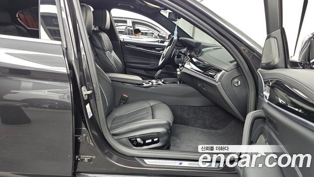 BMW 5 Series (G30) 520d xDrive M Sport Package Plus 2020 — фото 11