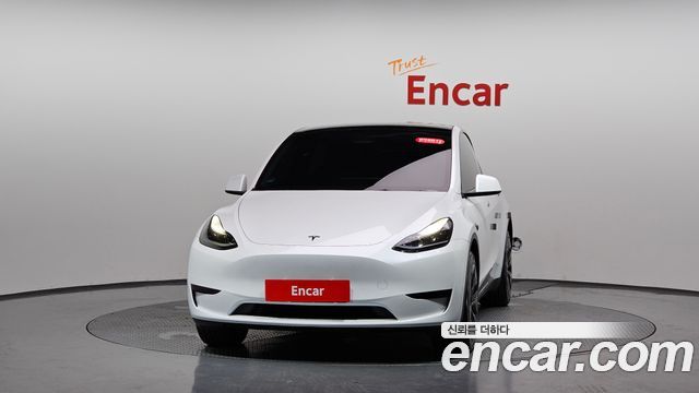 Tesla Model Y RWD 2024 — фото 3
