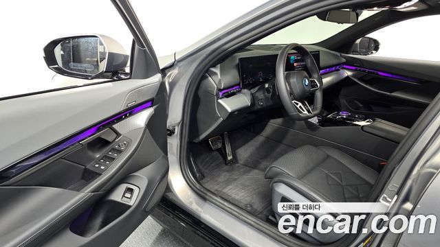 BMW 5 Series (G60) 530e xDrive M Sport 2025 — фото 10