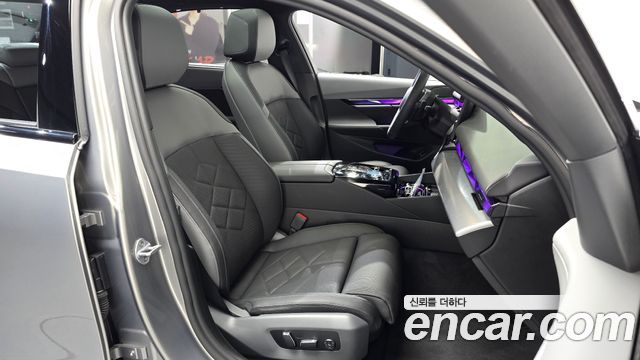 BMW 5 Series (G60) 530e xDrive M Sport 2025 — фото 32