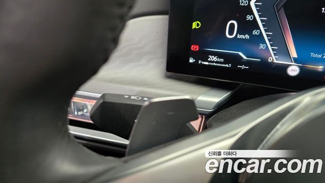 BMW 7 Series (G70) 740i sDrive Design Pure Excellence 2023 — фото 34