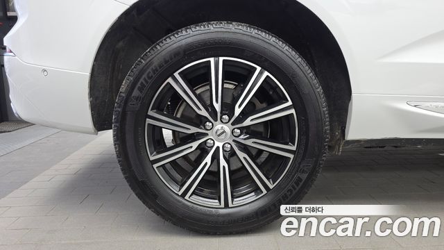 Volvo XC60 (II) T8 Inscription 2018 — фото 5