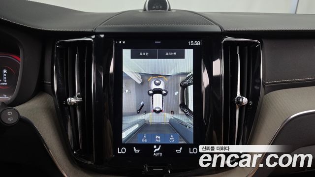 Volvo XC60 (II) T8 Inscription 2018 — фото 19