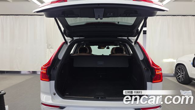 Volvo XC60 (II) T8 Inscription 2018 — фото 24