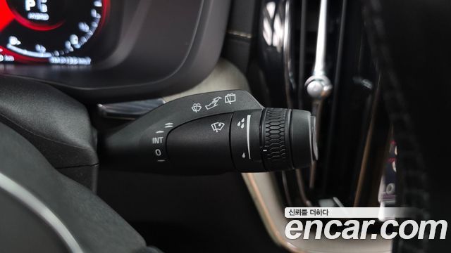 Volvo XC60 (II) T8 Inscription 2018 — фото 33