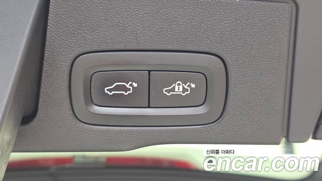 Volvo XC60 (II) T8 Inscription 2018 — фото 37
