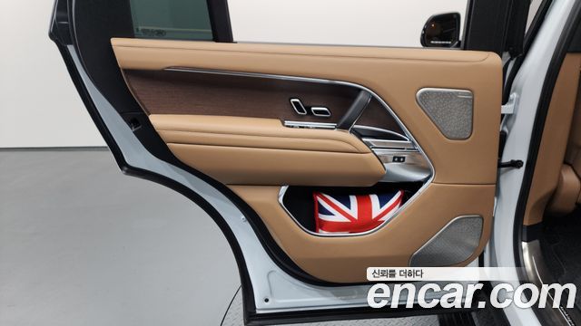 Land Rover Range Rover (V) P530 Autobiography Long Wheel Base 2025 — фото 25