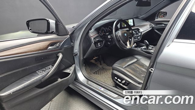 BMW 5 Series (G30) 530i M Sport Package Plus 2018 — фото 10