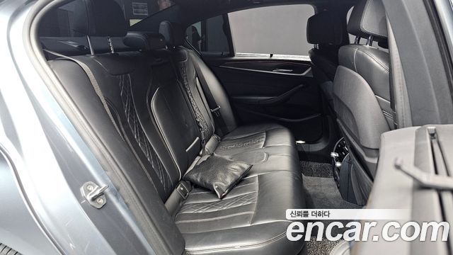 BMW 5 Series (G30) 530i M Sport Package Plus 2018 — фото 11