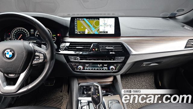 BMW 5 Series (G30) 530i M Sport Package Plus 2018 — фото 13
