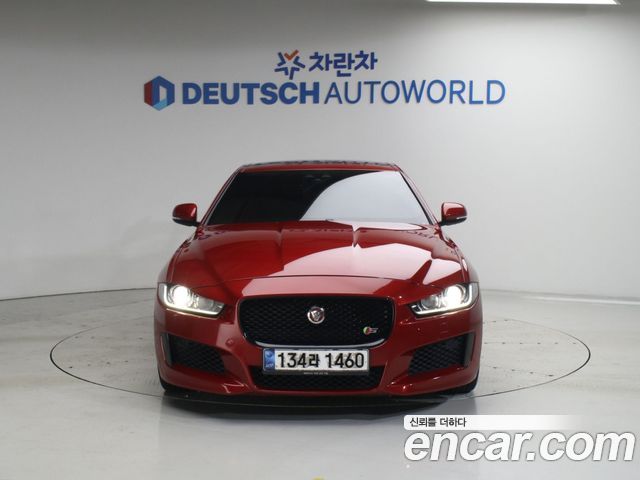 Jaguar XE 3.0 SC S 2016 — фото 3