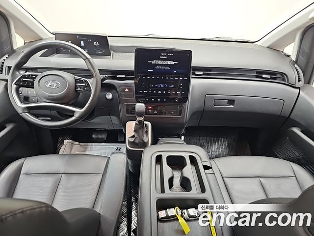 Hyundai Staria L3.5  Kinder Safety Car 15-Seater 2022 — фото 7