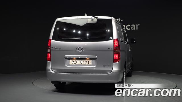 Hyundai Grand Starex Van 5-Seater Smart 2021 — фото 4