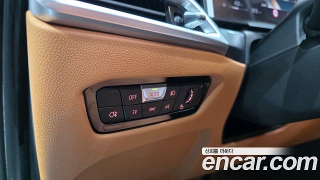 BMW 3 Series (G20) 320i M Sport 2025 — фото 12