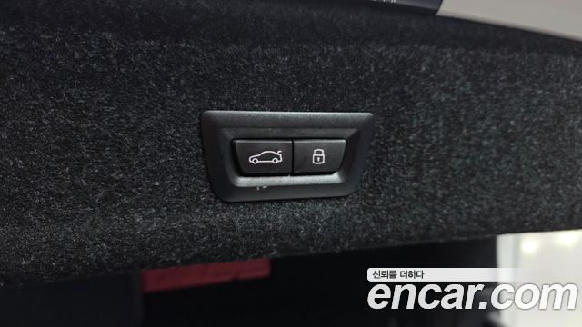 BMW 3 Series (G20) 320i M Sport 2025 — фото 19