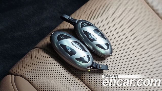 Hyundai Grandeur Hybrid (GN7) Exclusive 2023 — фото 16