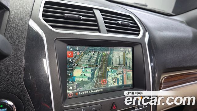 Ford Explorer 2.3 Limited 4WD 5th 2018 — фото 15