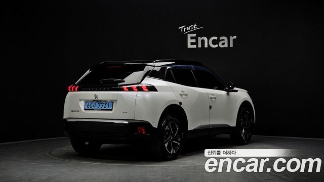 Peugeot e-2008 (II) EV GT 2023 — фото 2