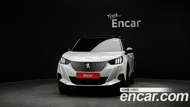 Peugeot e-2008 (II) EV GT 2023 — фото 3