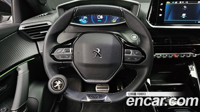 Peugeot e-2008 (II) EV GT 2023 — фото 13