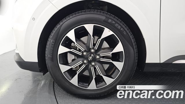 Kia Carnival (IV) Gasoline 9-Seater Signature 2023 — фото 5