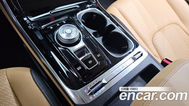 Kia Carnival (IV) Gasoline 9-Seater Signature 2023 — фото 9