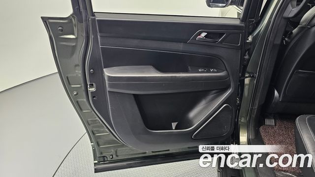 KG Mobility (SsangYong) Rexton Sports Khan Diesel 2.2 4WD Noblesse 2021 — фото 25