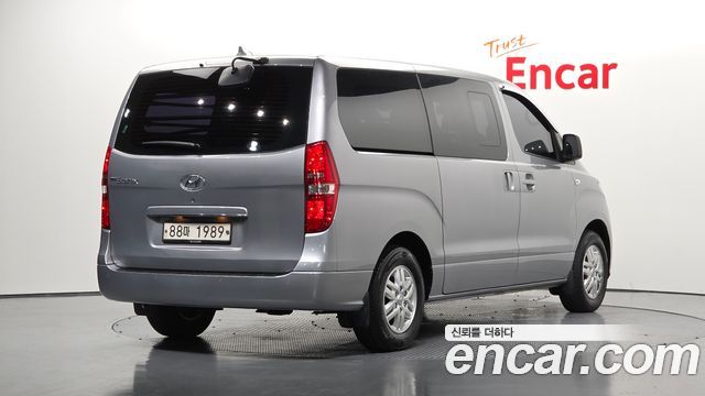 Hyundai Grand Starex Van 5-Seater Smart 2021 — фото 2