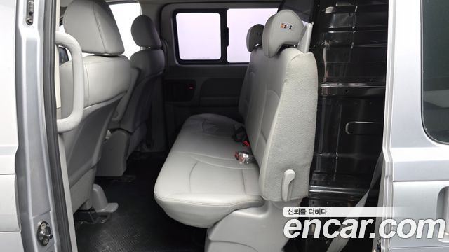 Hyundai Grand Starex Van 5-Seater Smart 2021 — фото 11