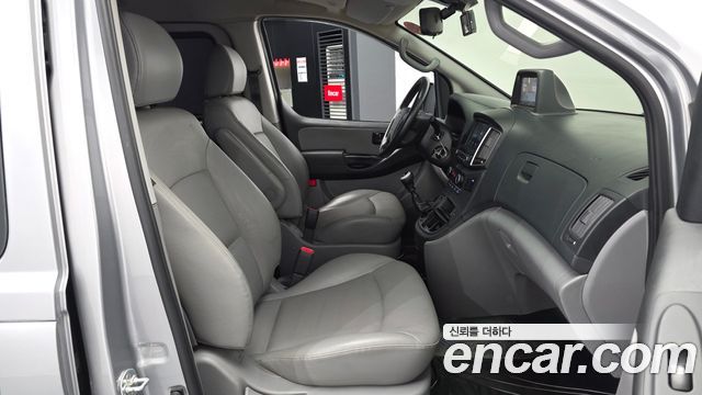Hyundai Grand Starex Van 5-Seater Smart 2021 — фото 26