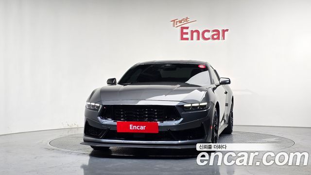 Ford Mustang (VII) 2.3 EcoBoost Premium Coupe 2024 — фото 3