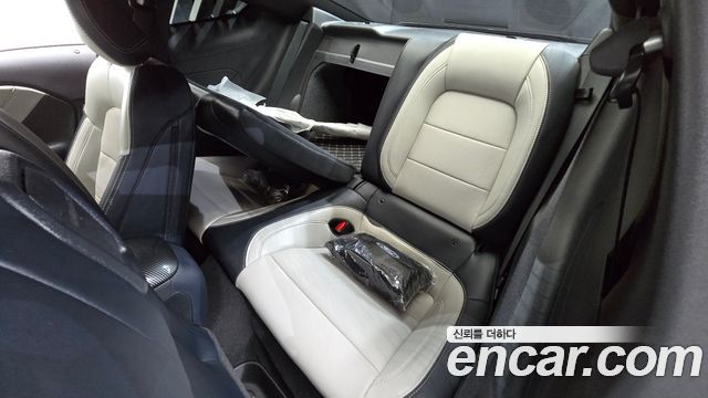 Ford Mustang (VII) 2.3 EcoBoost Premium Coupe 2024 — фото 11