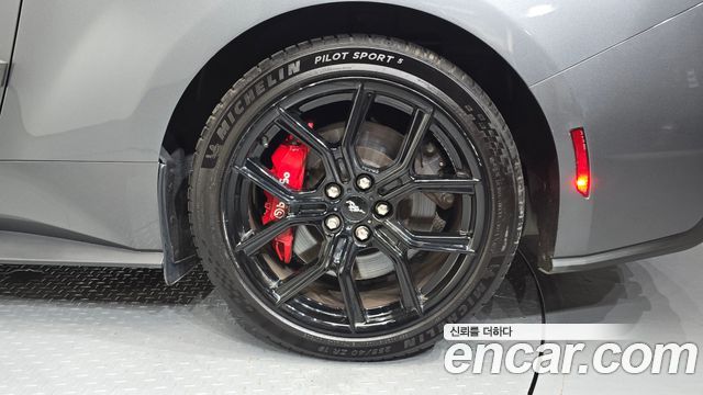 Ford Mustang (VII) 2.3 EcoBoost Premium Coupe 2024 — фото 21