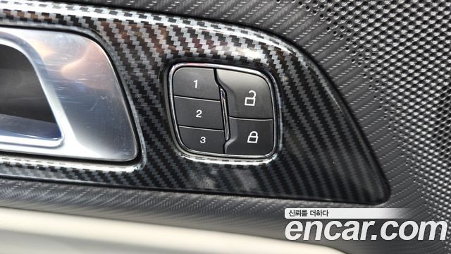 Ford Mustang (VII) 2.3 EcoBoost Premium Coupe 2024 — фото 29